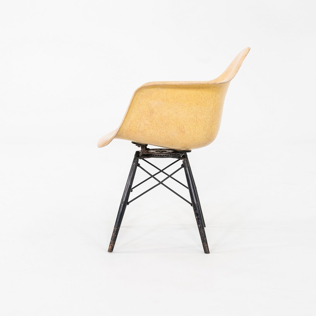 PAW Chair