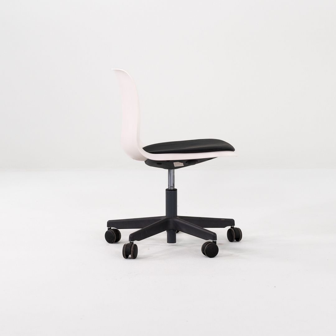 SixE Swivel Desk Chair