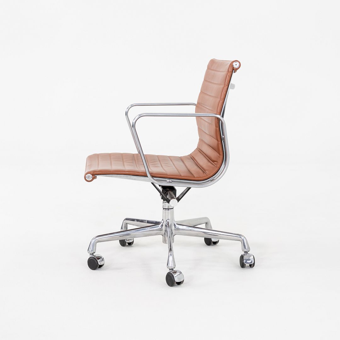 Aluminum Group Management Desk Chair, Model EA335