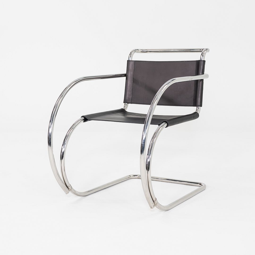 MR20 Arm Chair