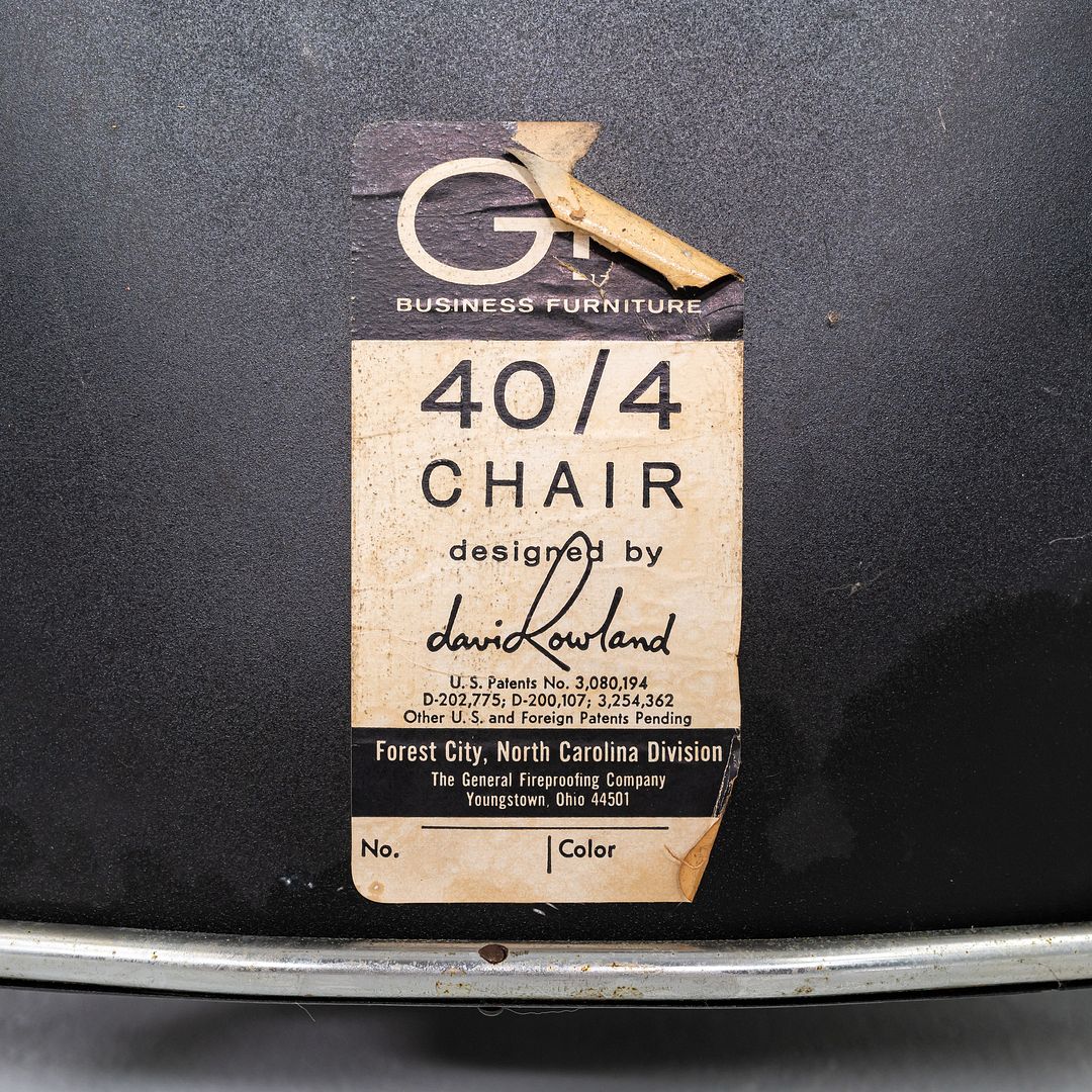 40/4 Stacking Chair