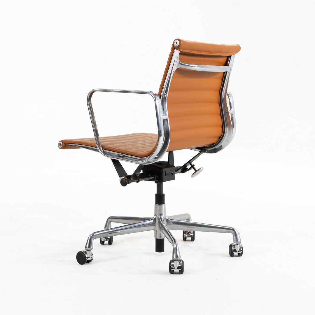 Eames Aluminum Group Management Desk Chair, Model EA335