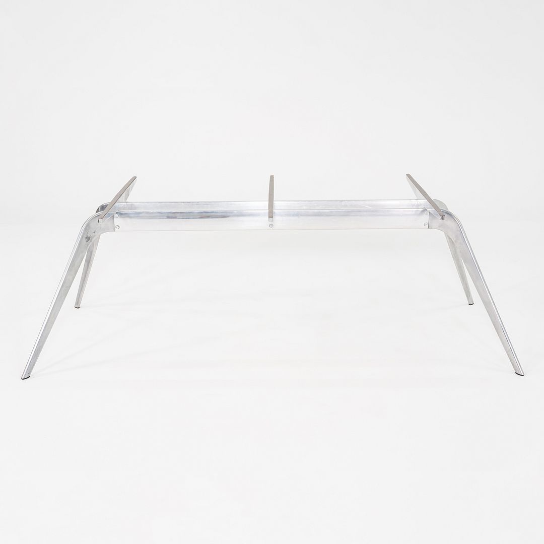 T No.1 Table