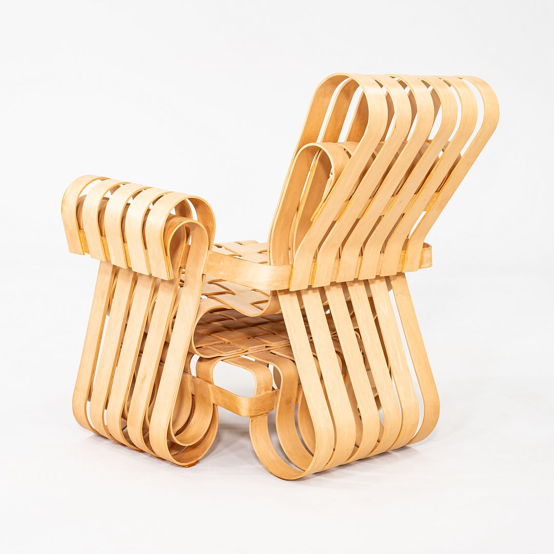 Power Play Lounge Chair
