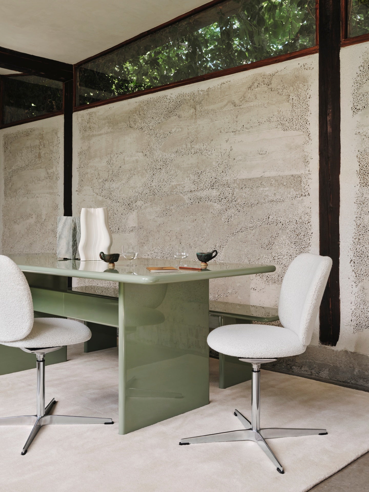 Rink Dining Table