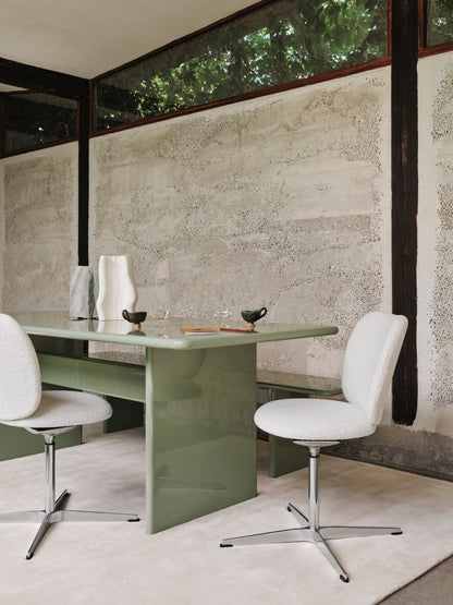 Rink Dining Table