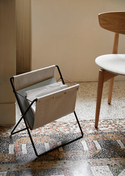 Herman Magazine Stand