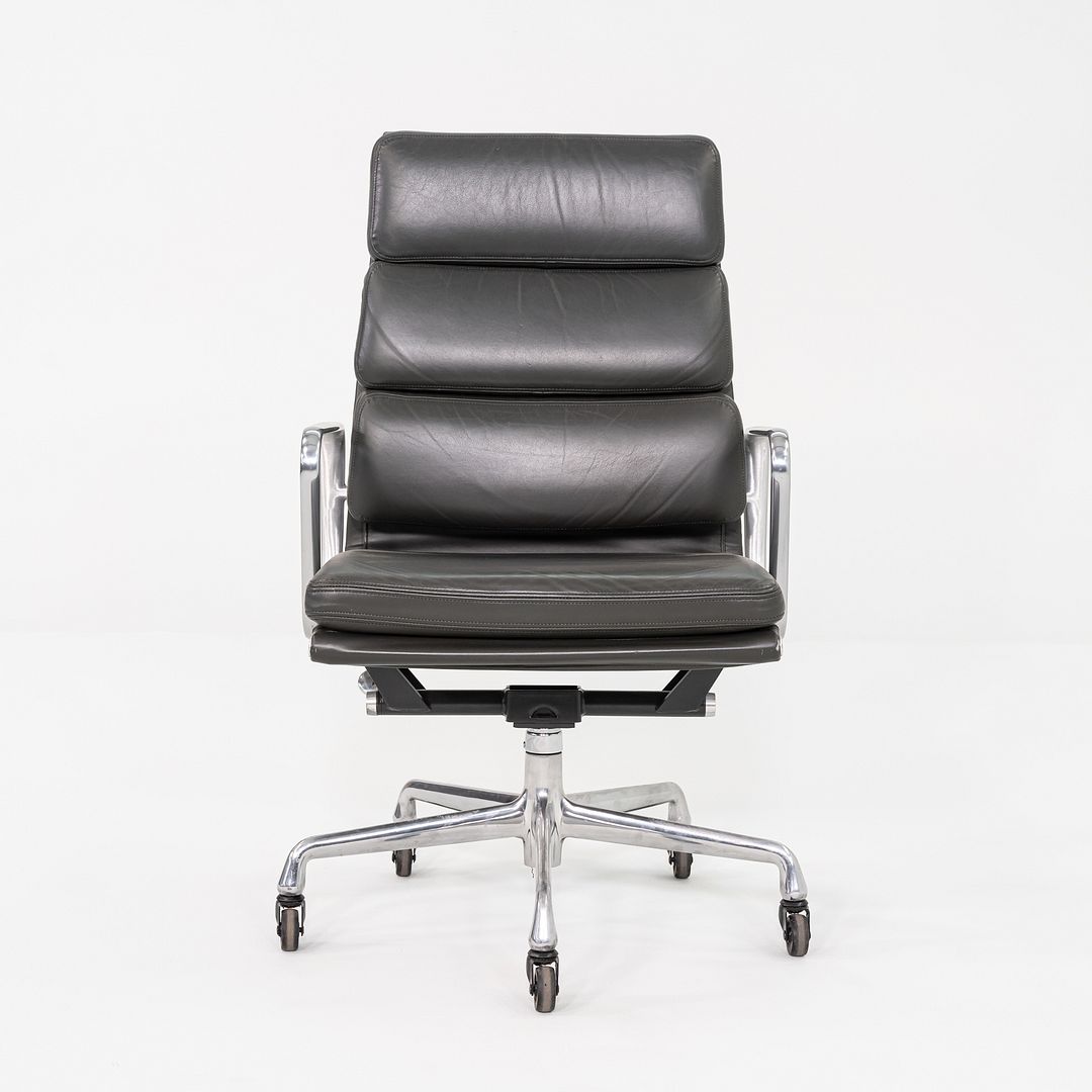 Soft Pad Executive Desk Chair, Model EA437