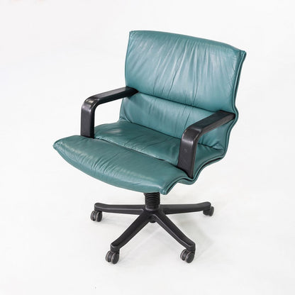 735 Desk Chair