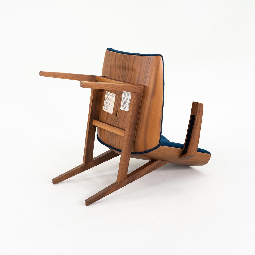 Clamshell Lounge Chair
