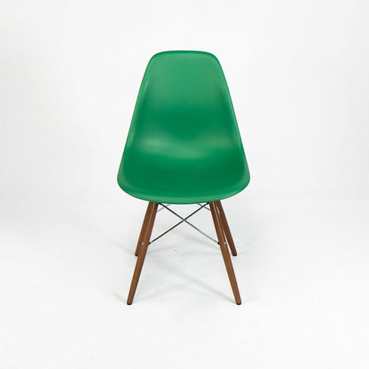 DSW Chair