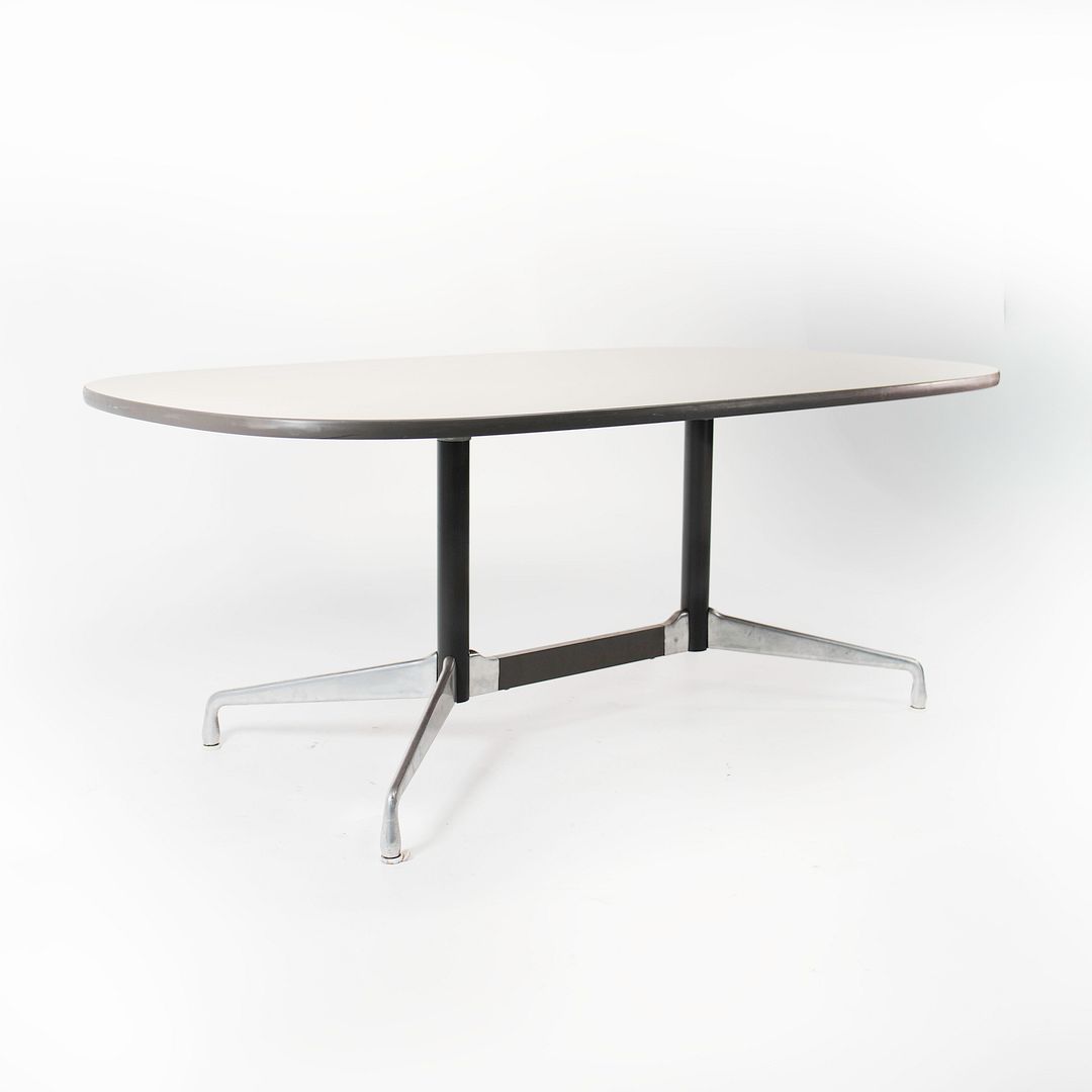 Segmented Conference Table, Model ET151
