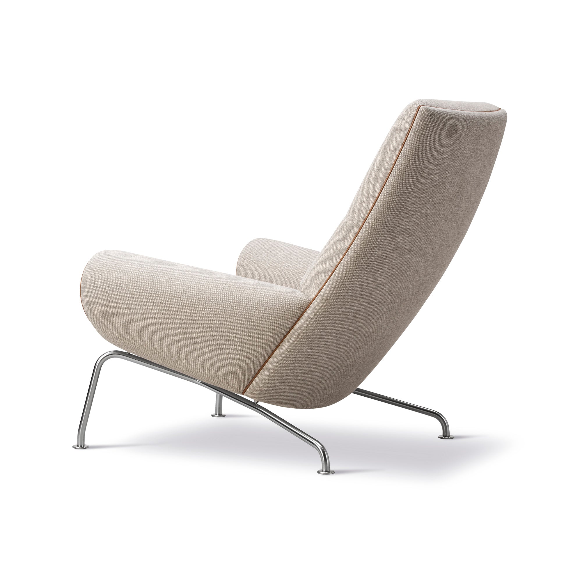 Wegner Queen Lounge Chair