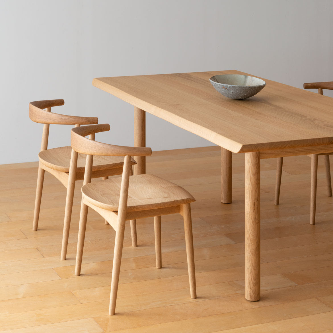 Kurinoki Semi Arm Dining Chair