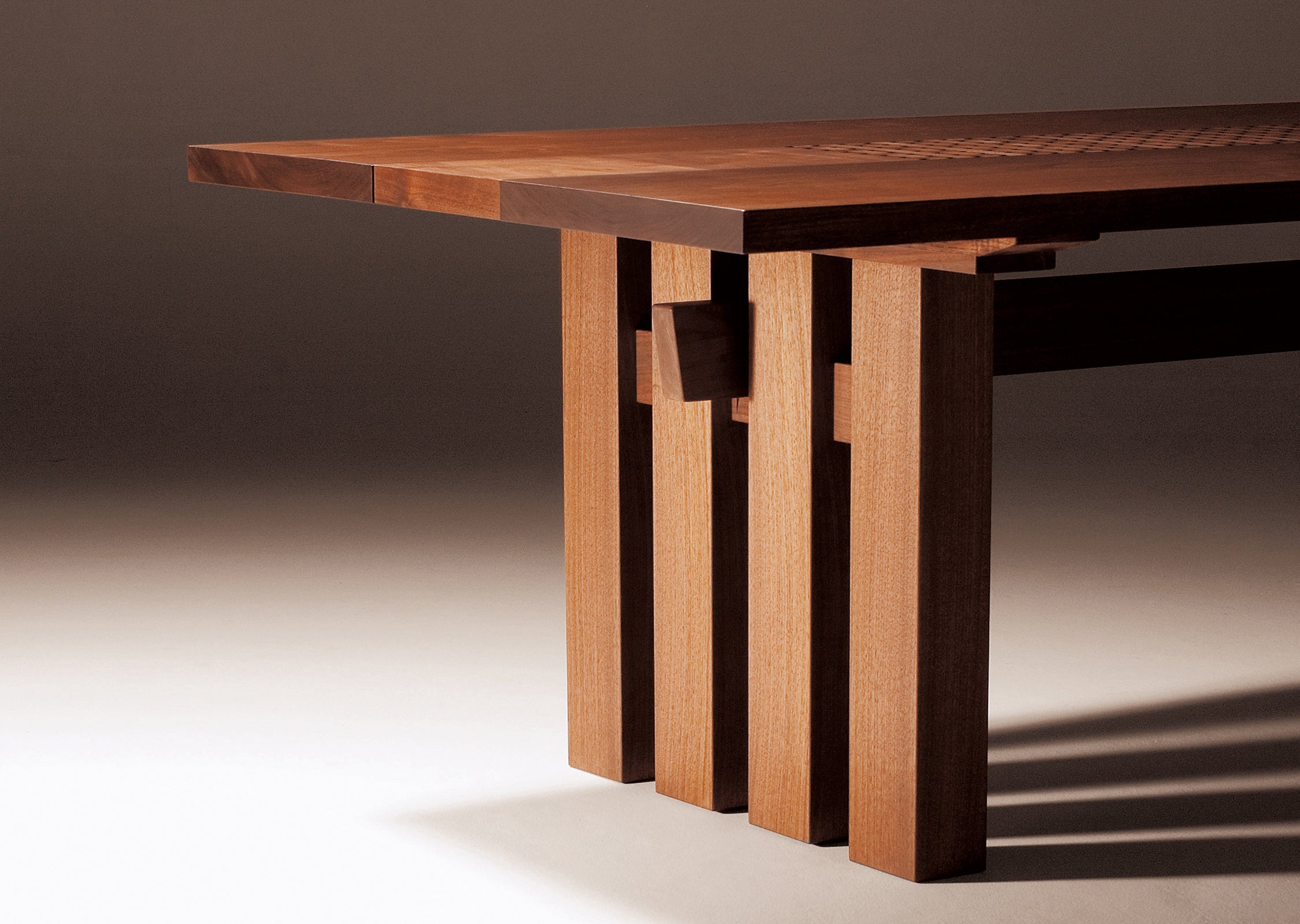 Ippongi Kiori Dining Table