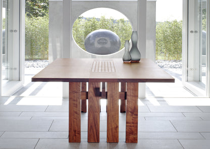 Ippongi Kiori Dining Table