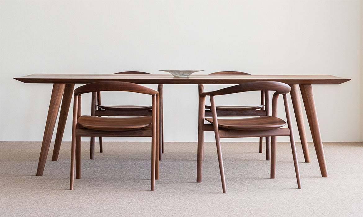 Kumahida Dining Table