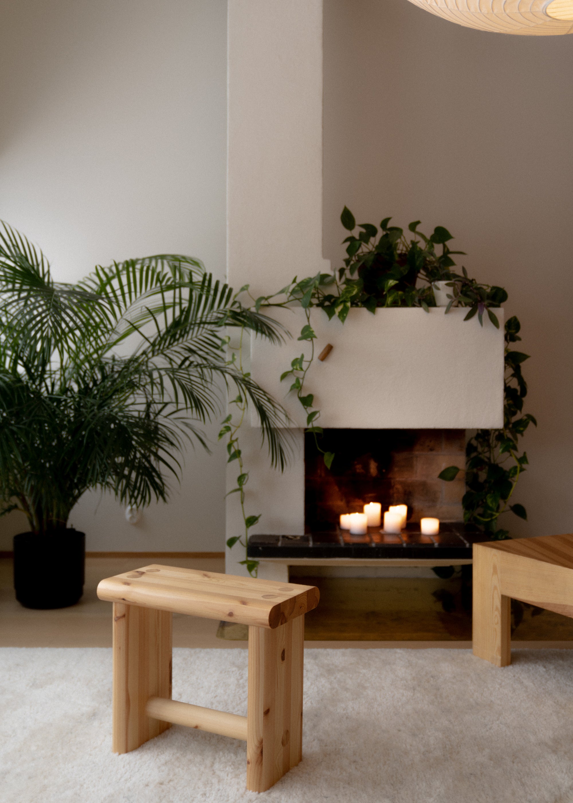 002 Ast Stool
