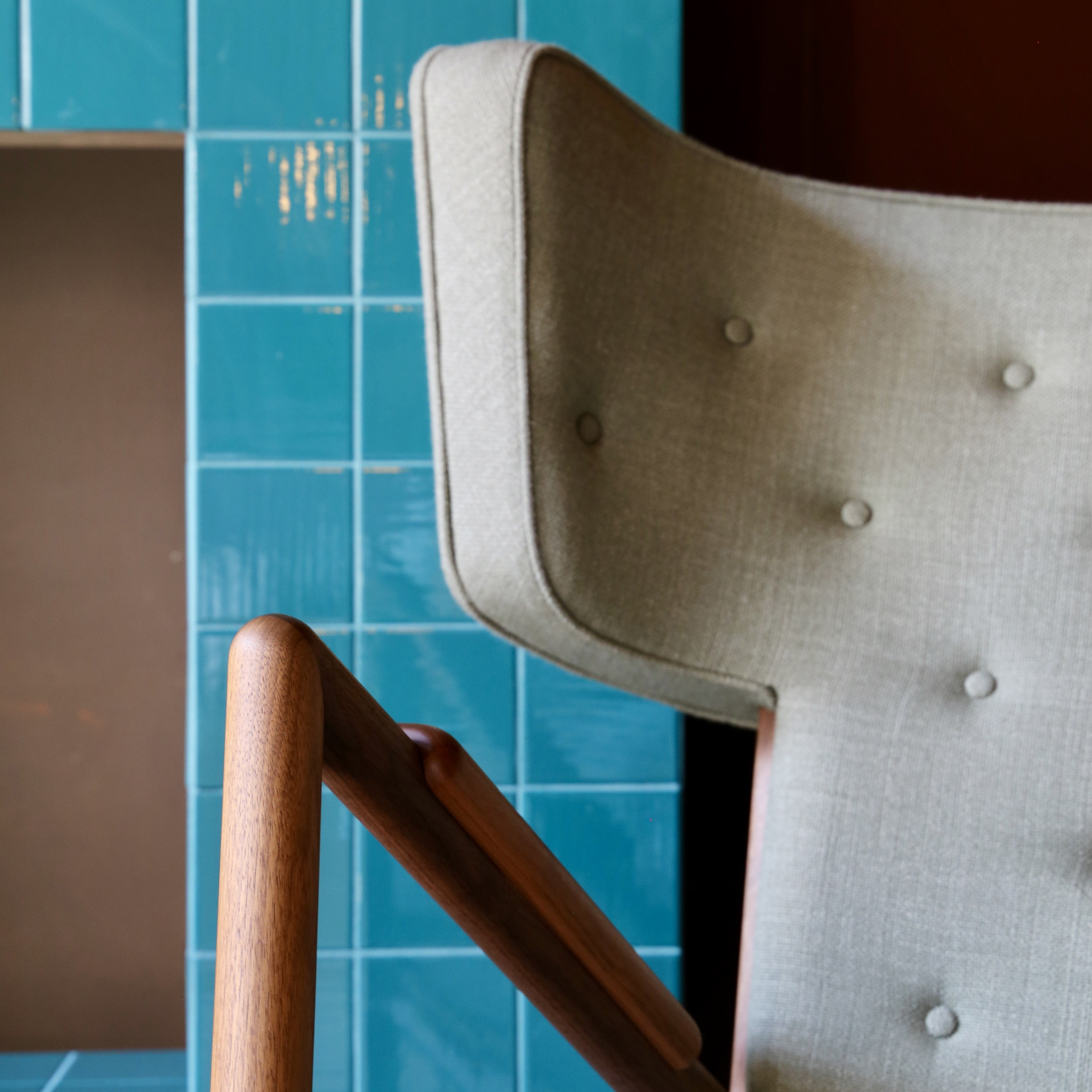 Grasshopper Chair