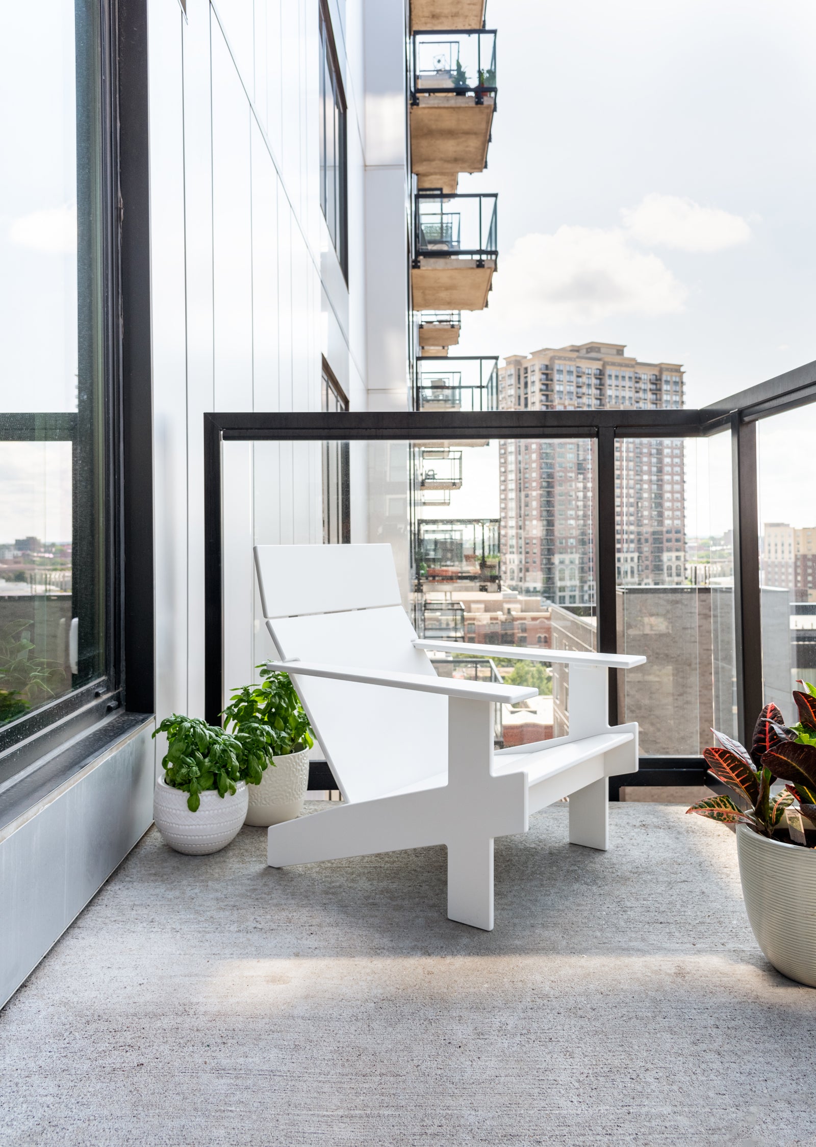Lollygagger Lounge Chair
