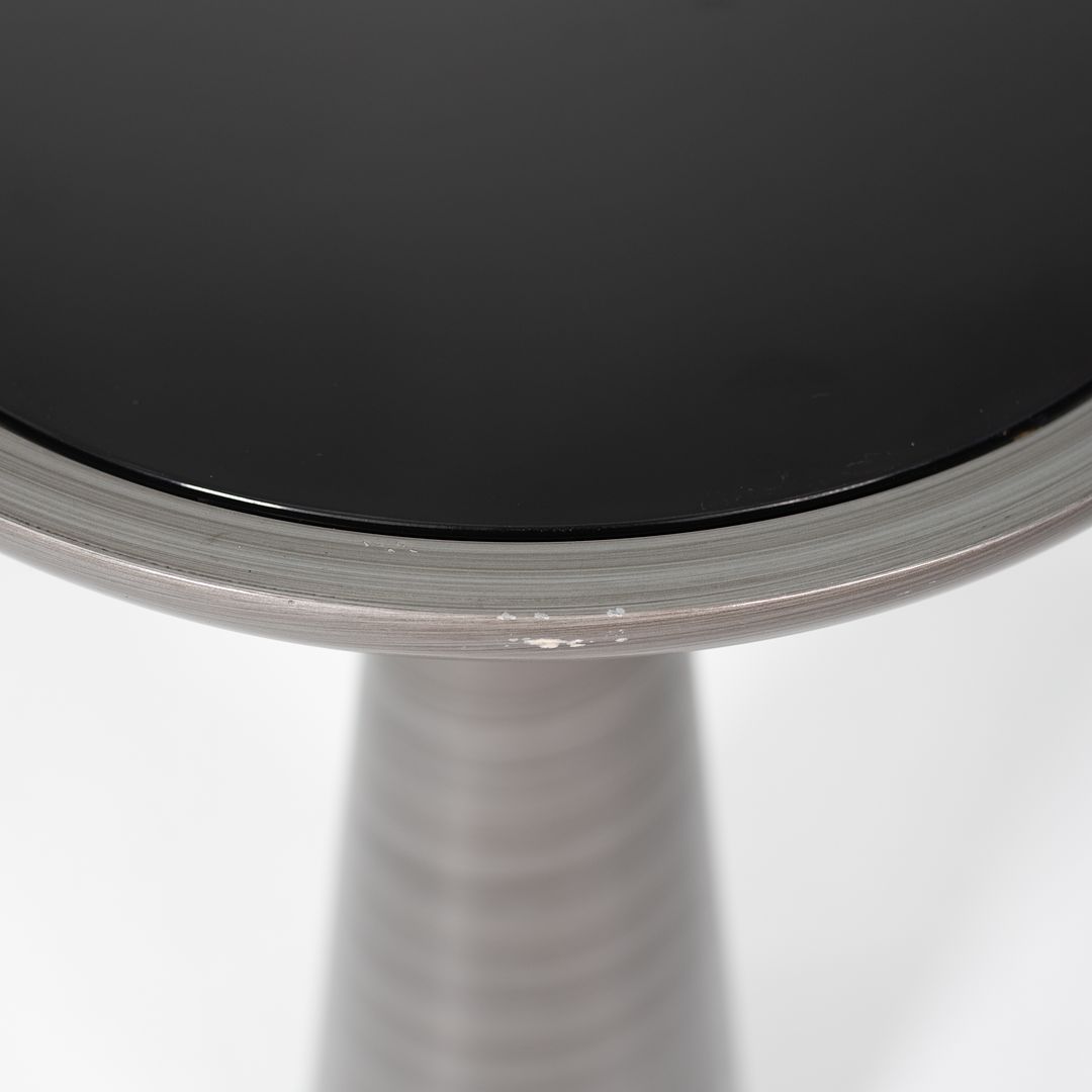 Addie Pull-Up Table