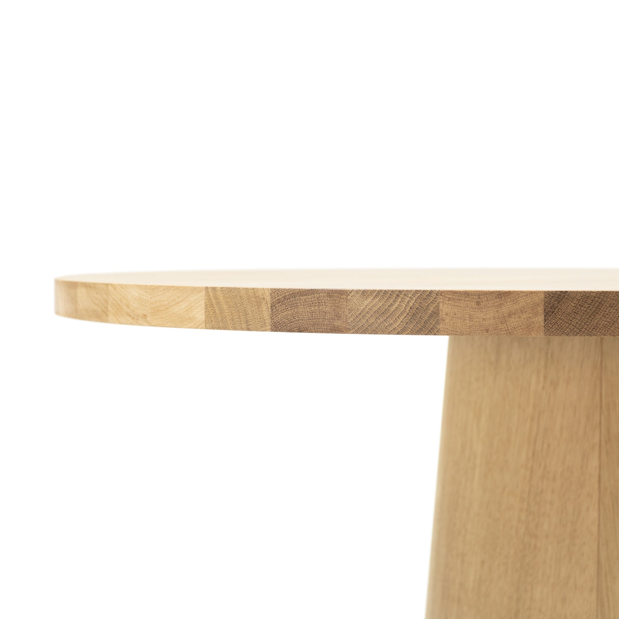 P.O.V. 460 Dining Table