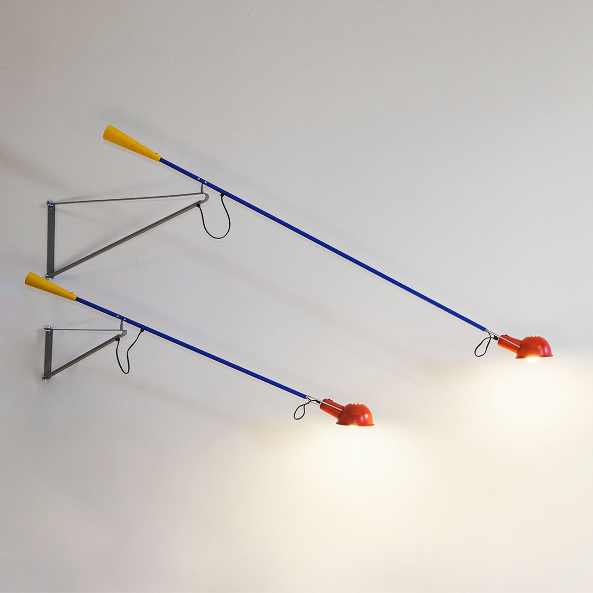 265 Swing Arm Lamp