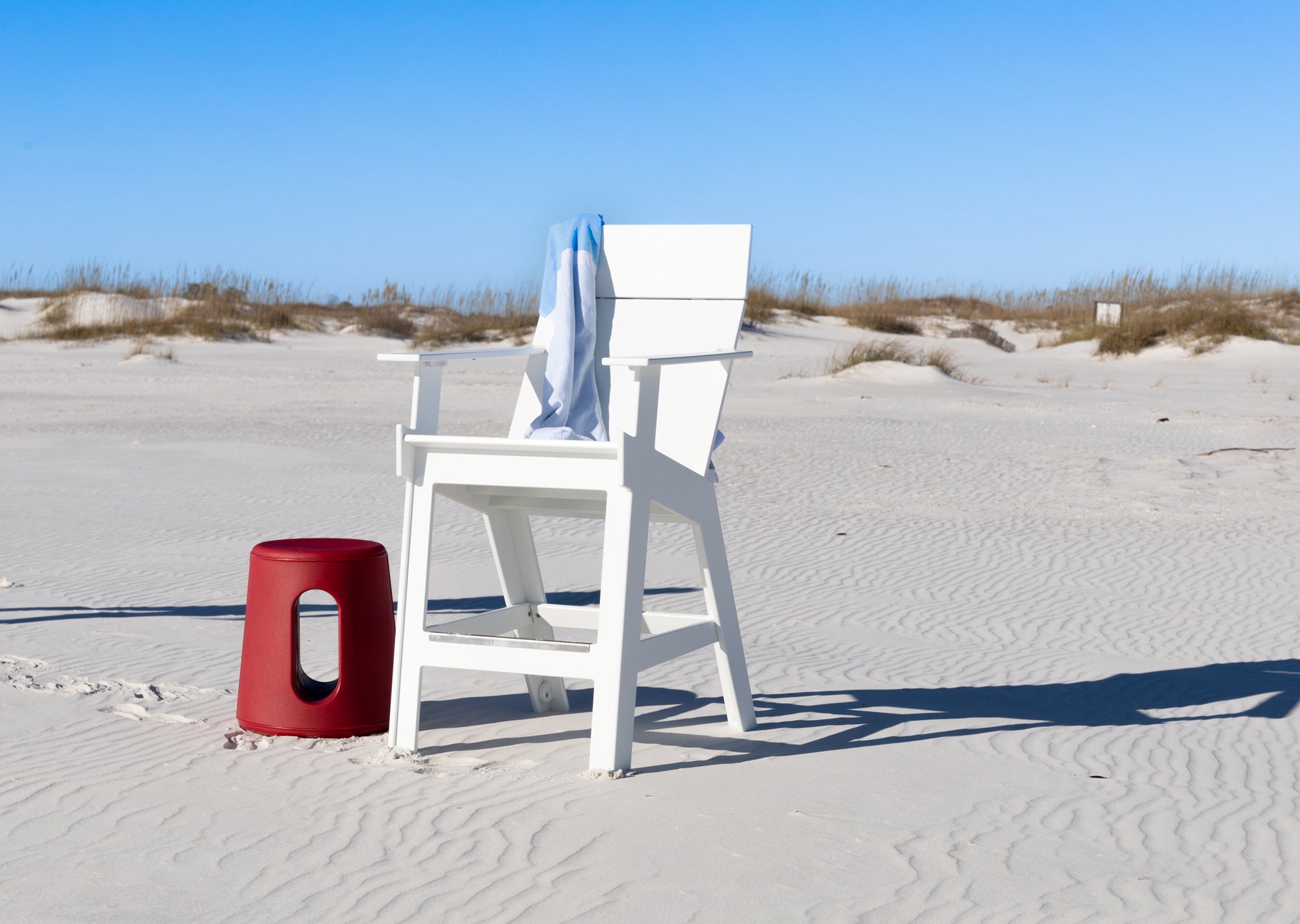 Dewey Stool