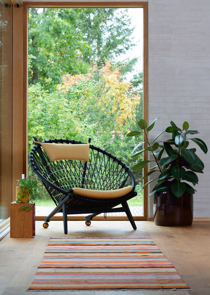 PP130 Circle Chair