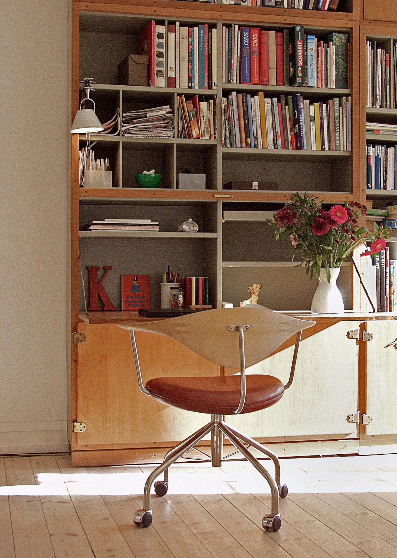 PP502 Swivel Chair