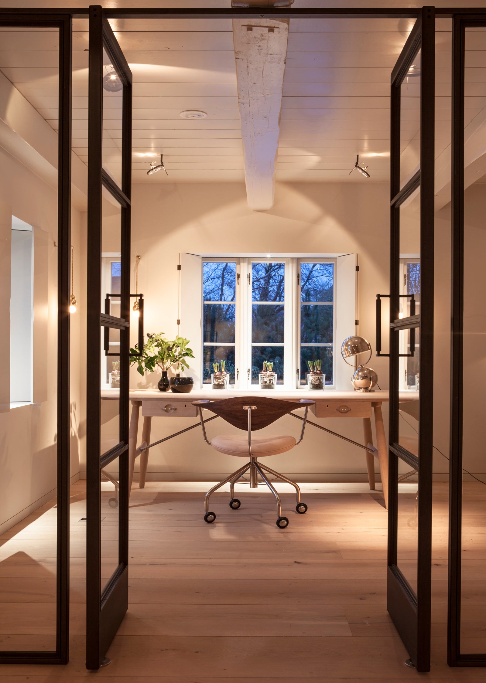 PP571 Architect's Desk