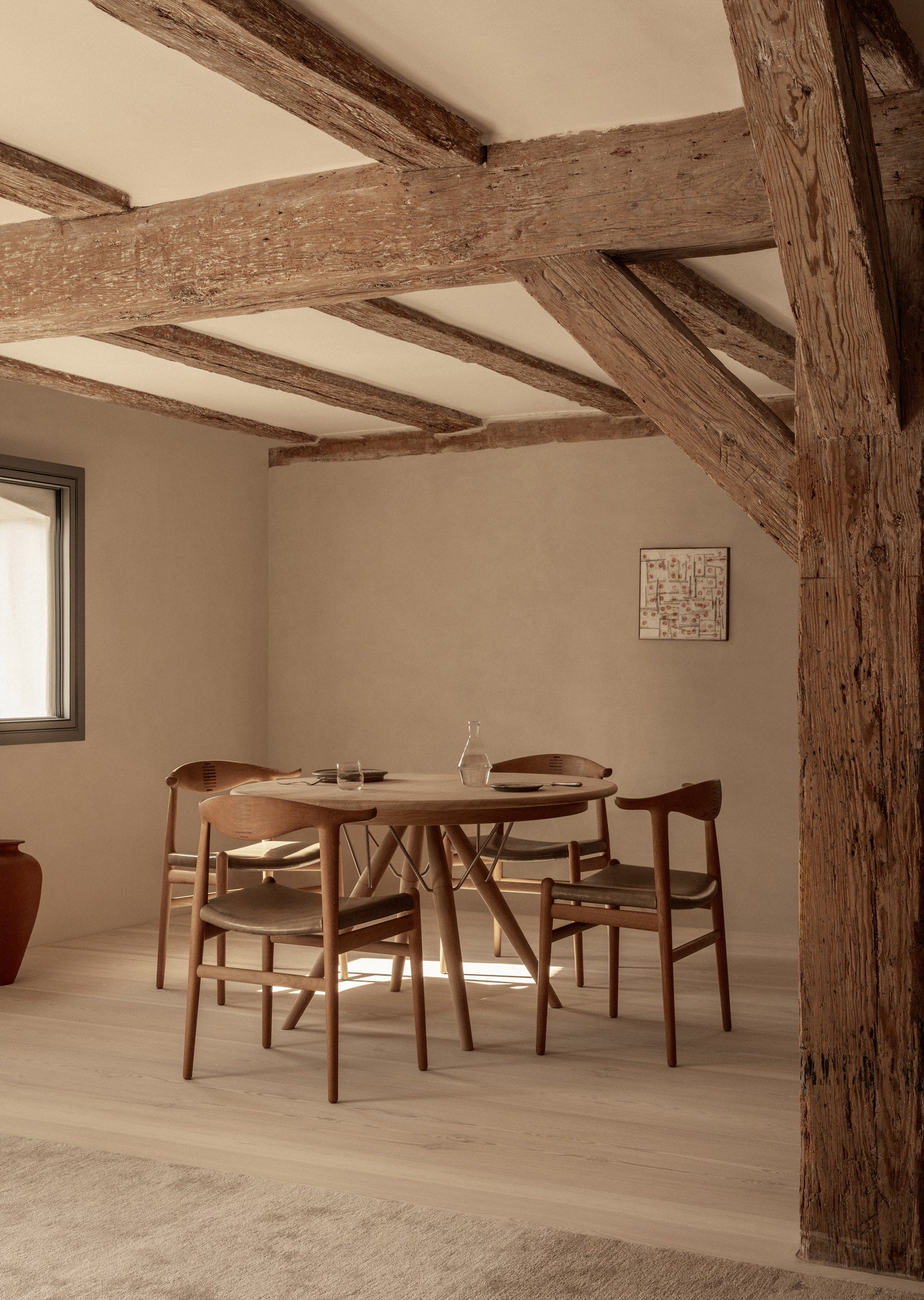 PP505 Cow Horn Chair — Leather