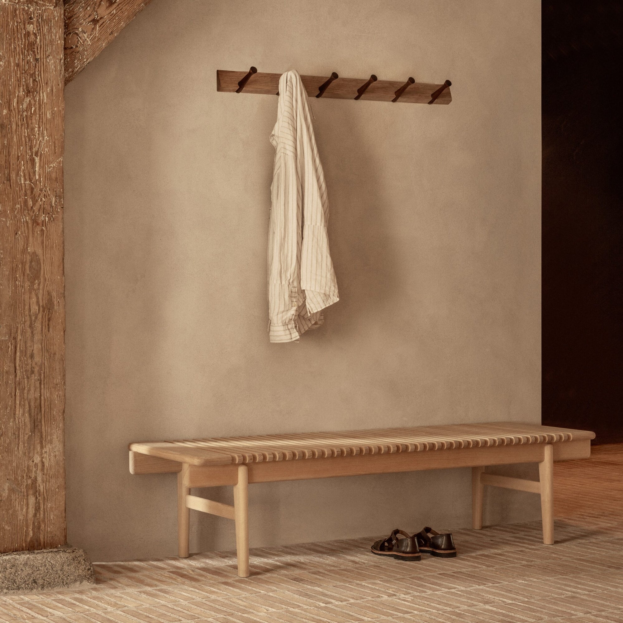 PP589 Bar Bench
