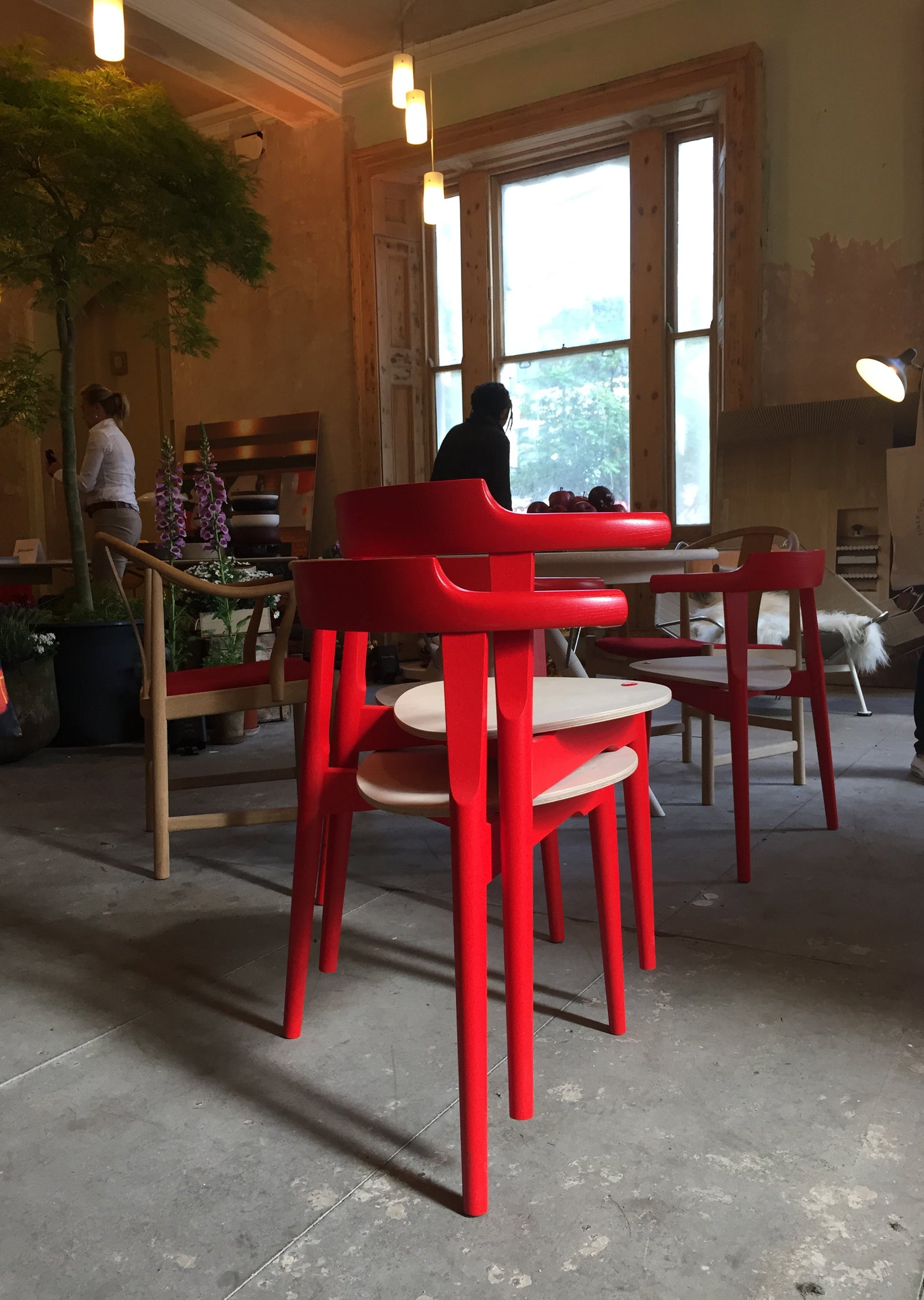 PP58/3 Tripod Chair — Wood — Set of 2