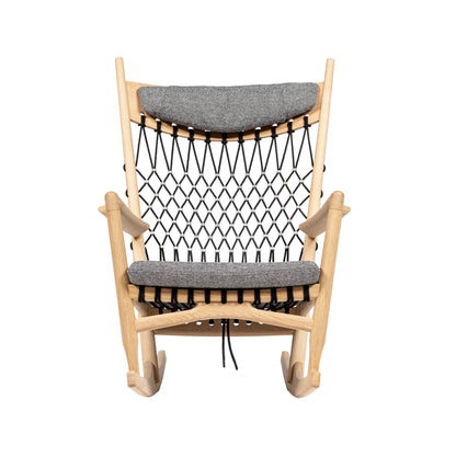 PP124 Rocking Chair