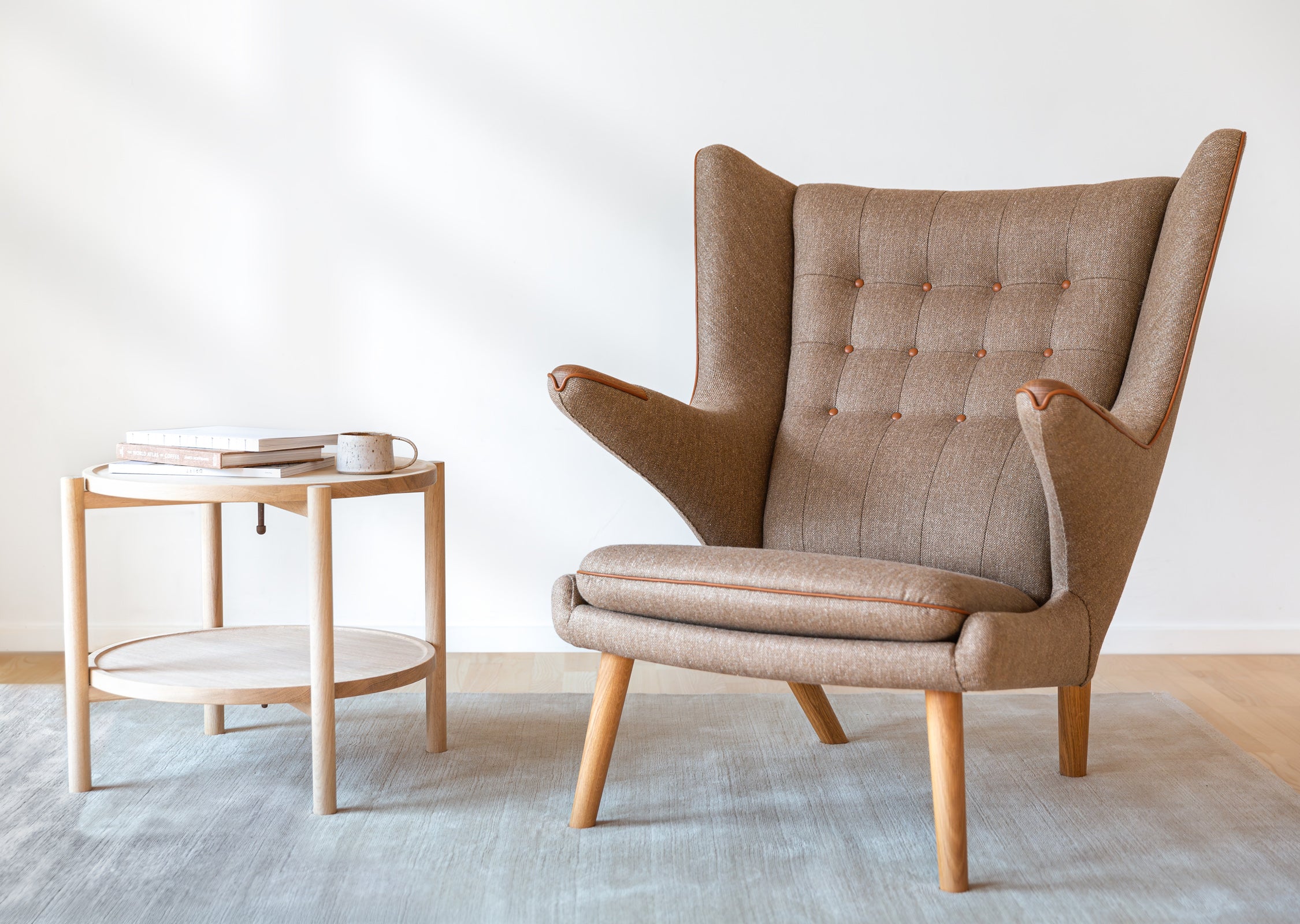 ウェグナー/　PP Mobler / PP35 Tray Table PP35 Tray Table by Hans J. Wegner — Rarify