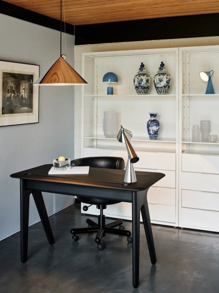 Pose Pendant Lamp