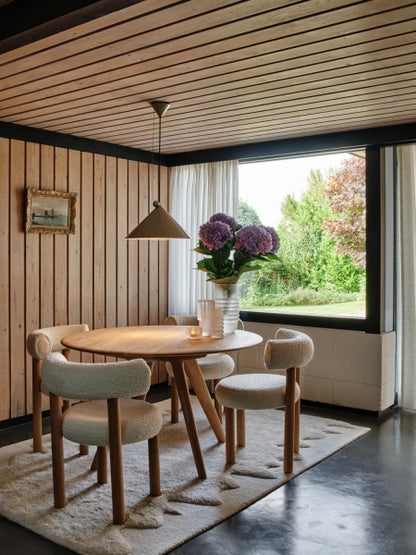 Pose Pendant Lamp