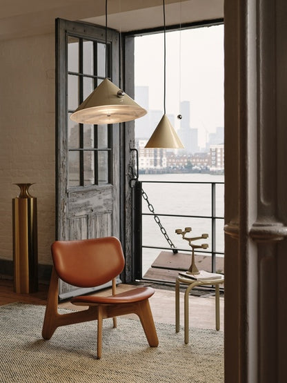 Pose Pendant Lamp