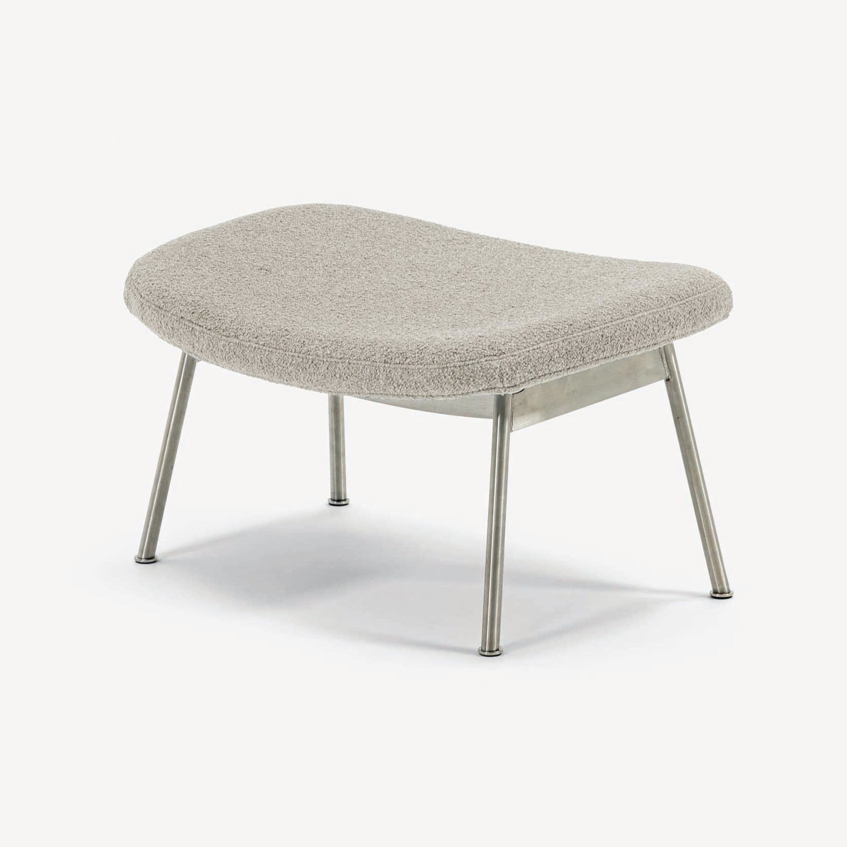 Ella Ottoman — Metal