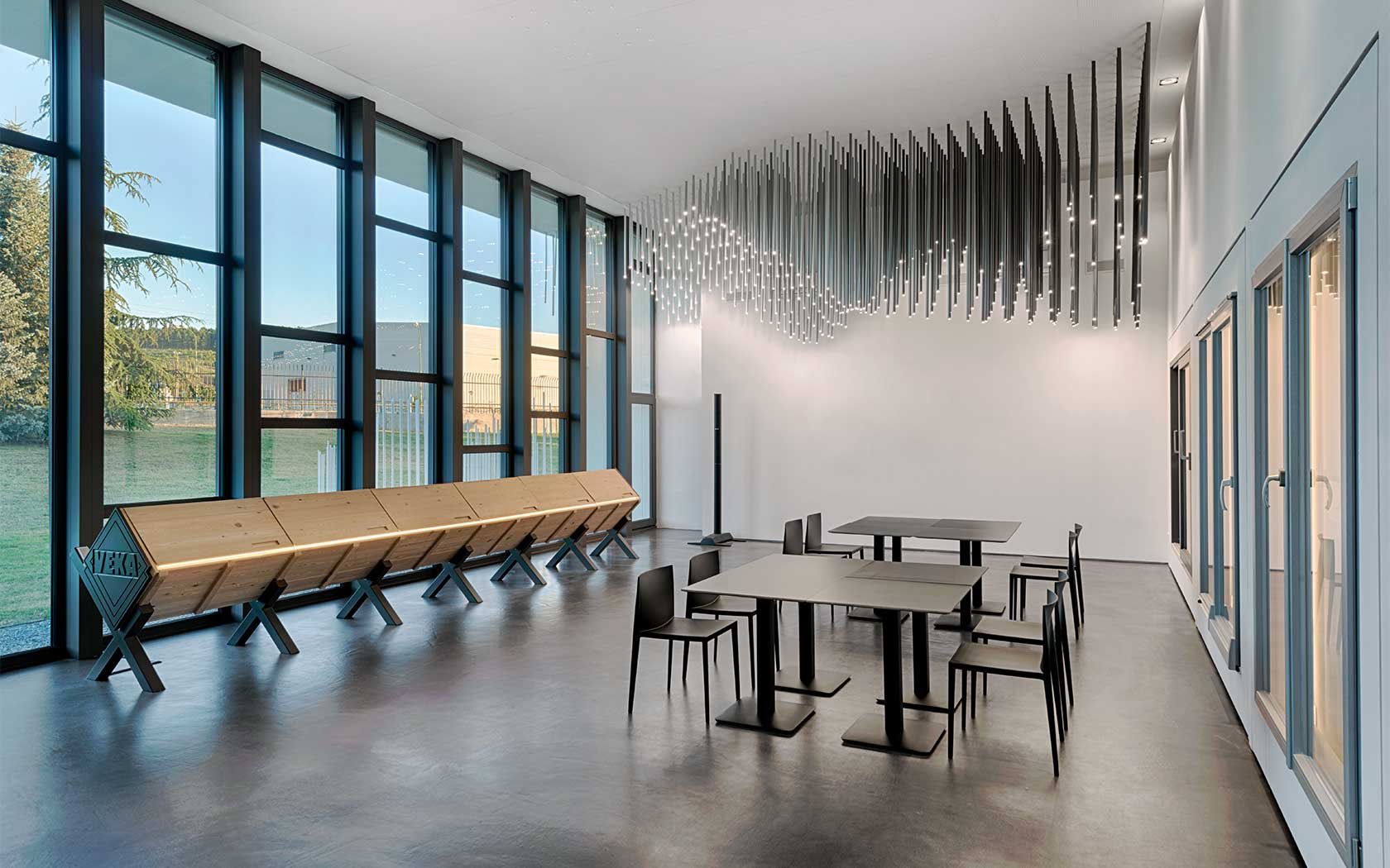 Sail Dining Chair — Plastic