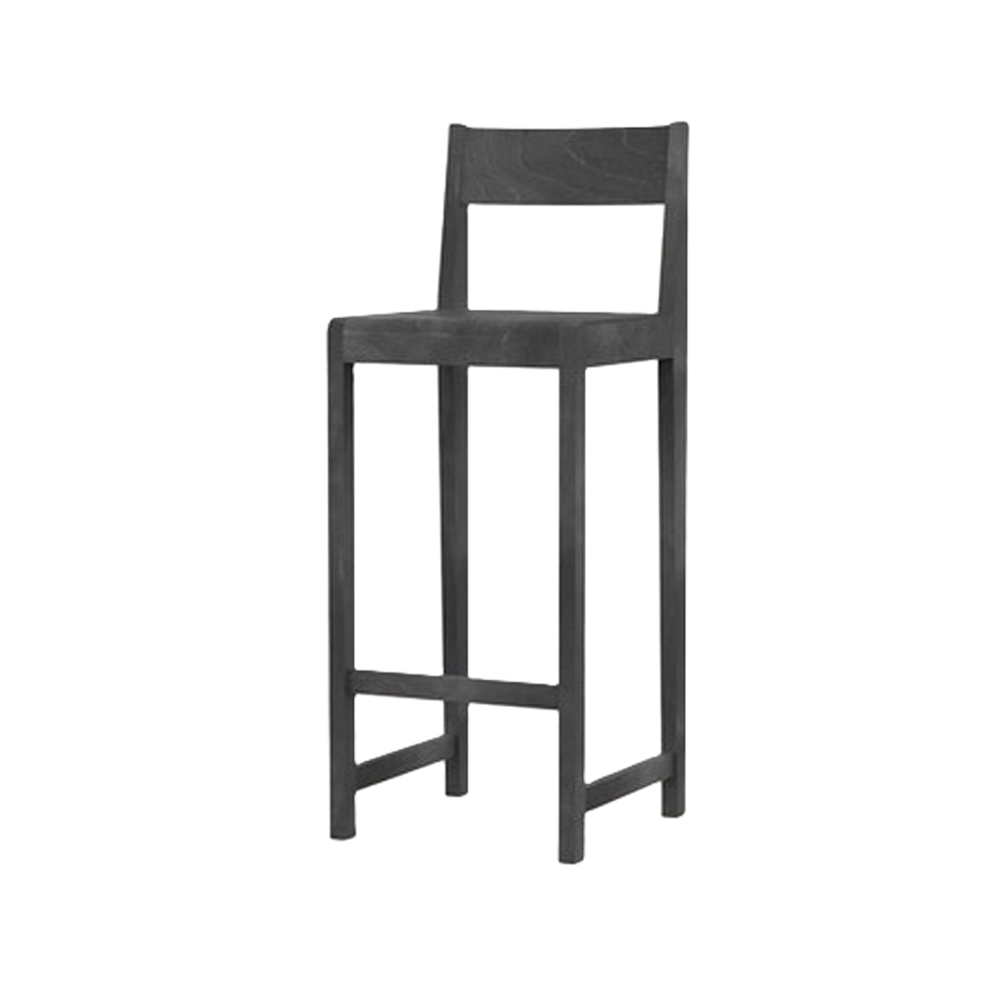 01 Bar and Counter Chair