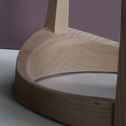 L01 Armchair