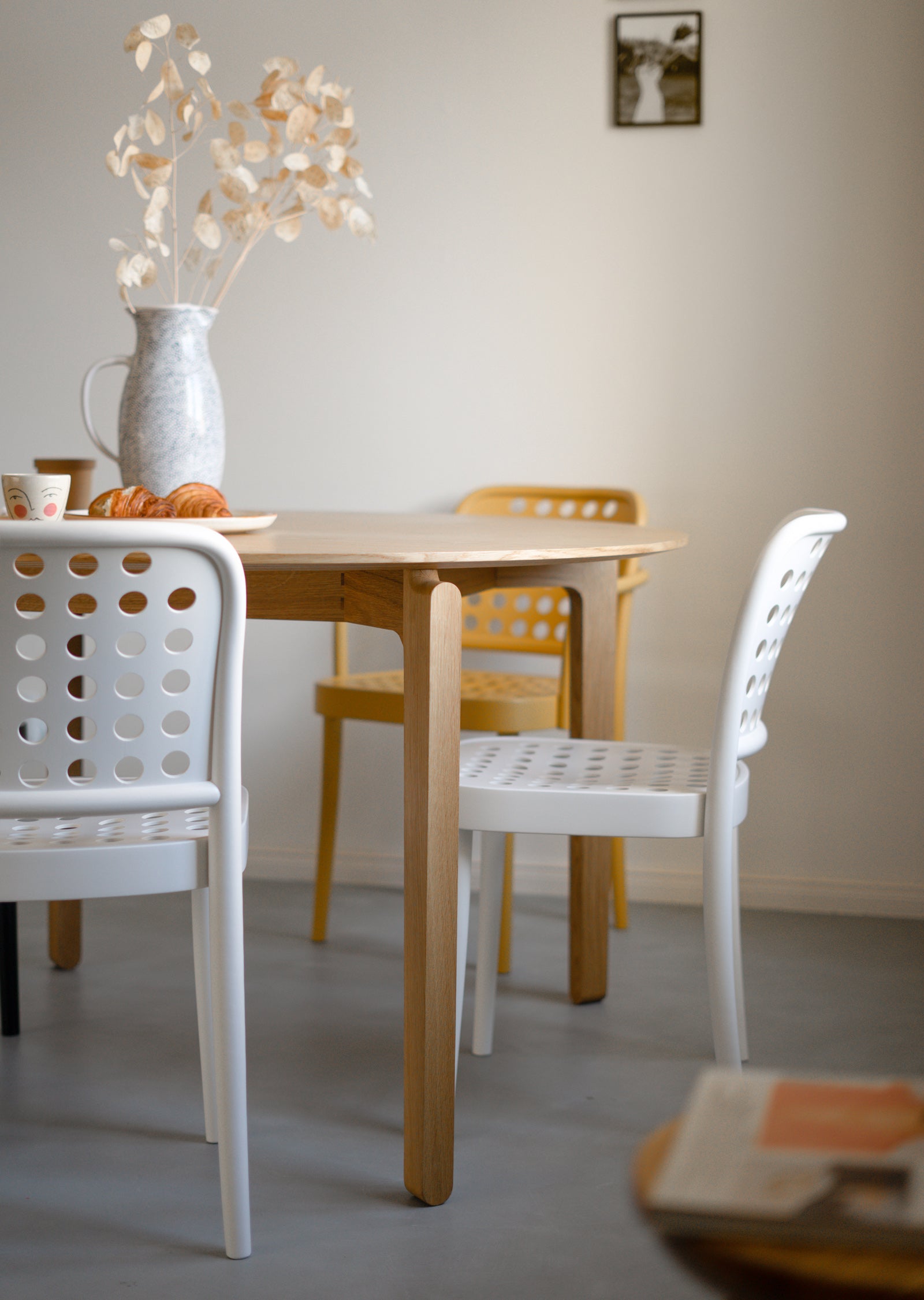 822 Chair