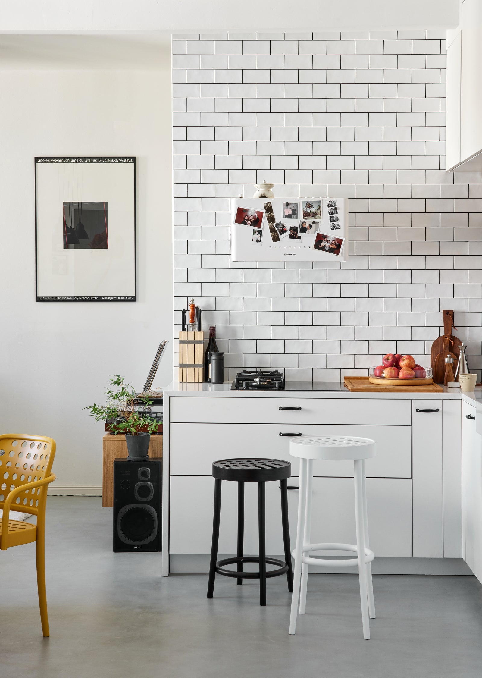 822 Bar and Counter Stool