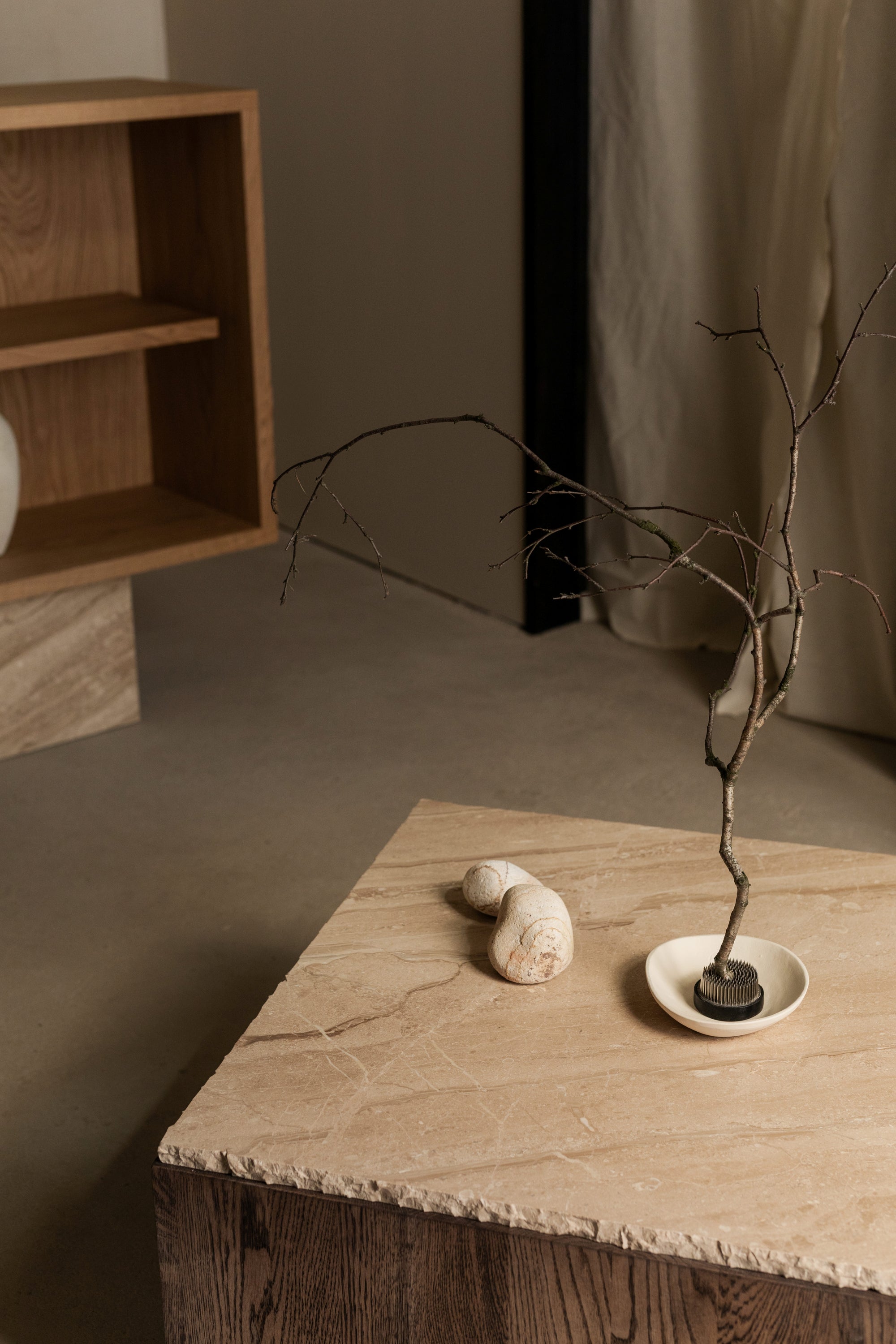 Pera Coffee Table — Medium