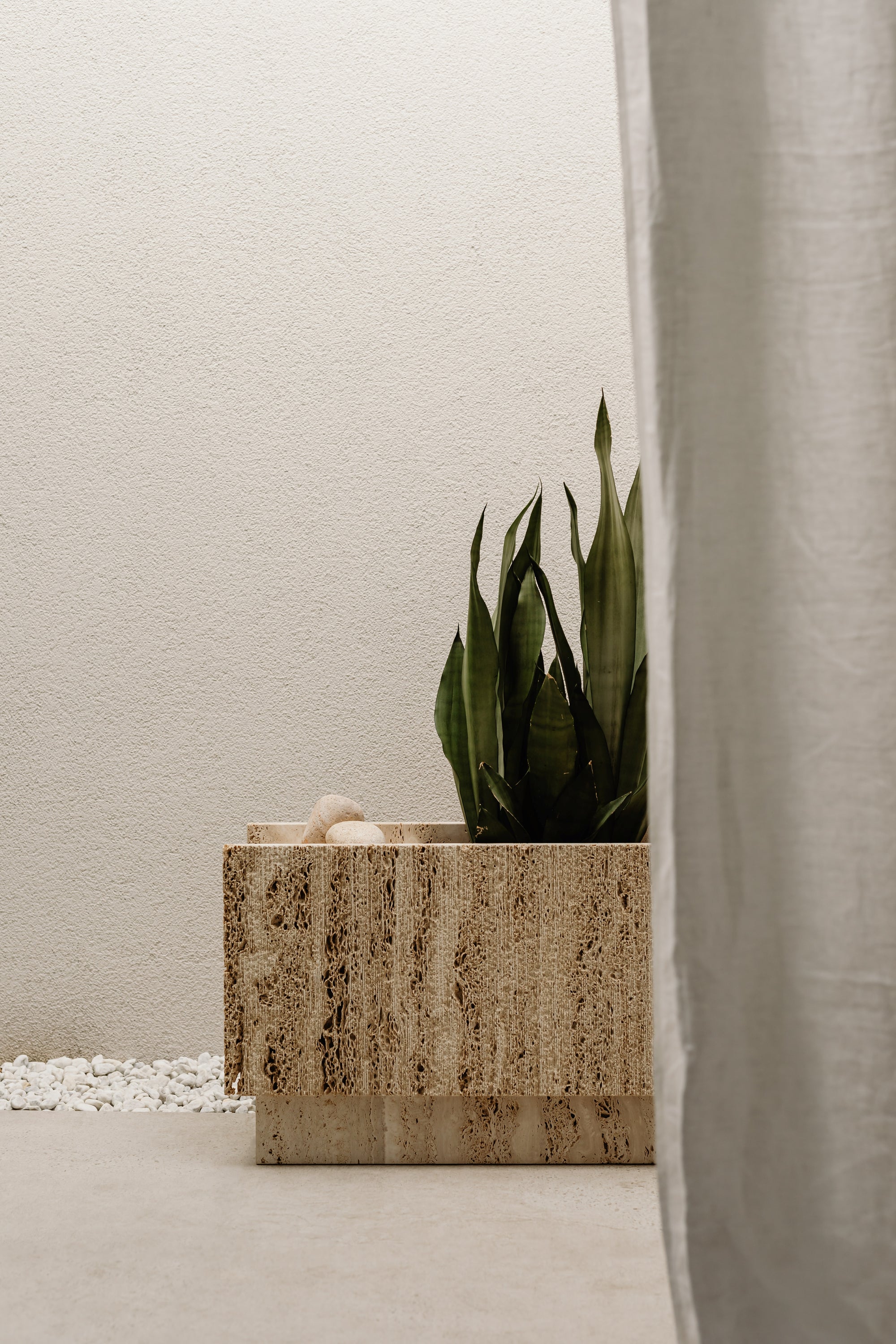 Lido Flower Stand
