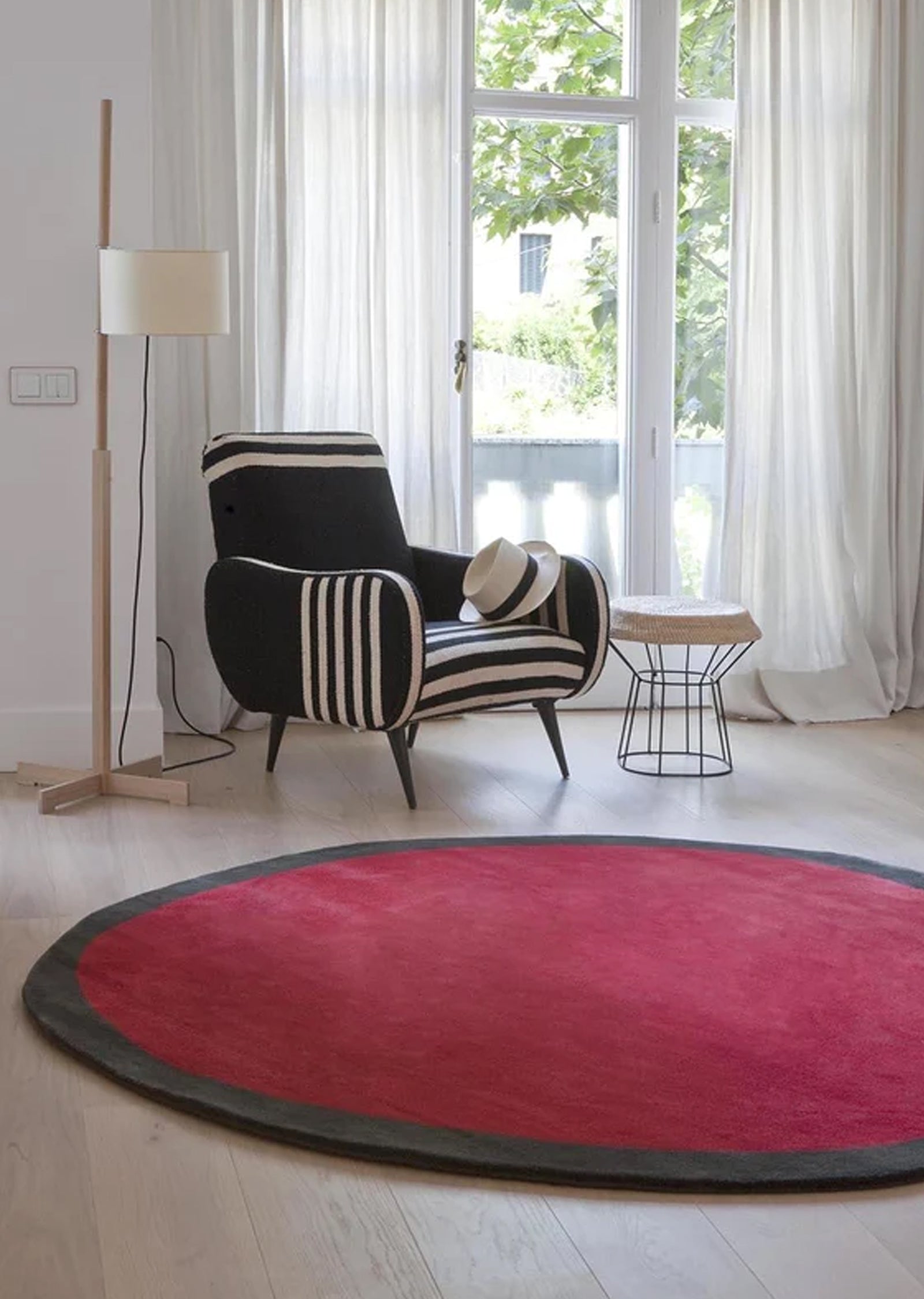 Aros Round Rug