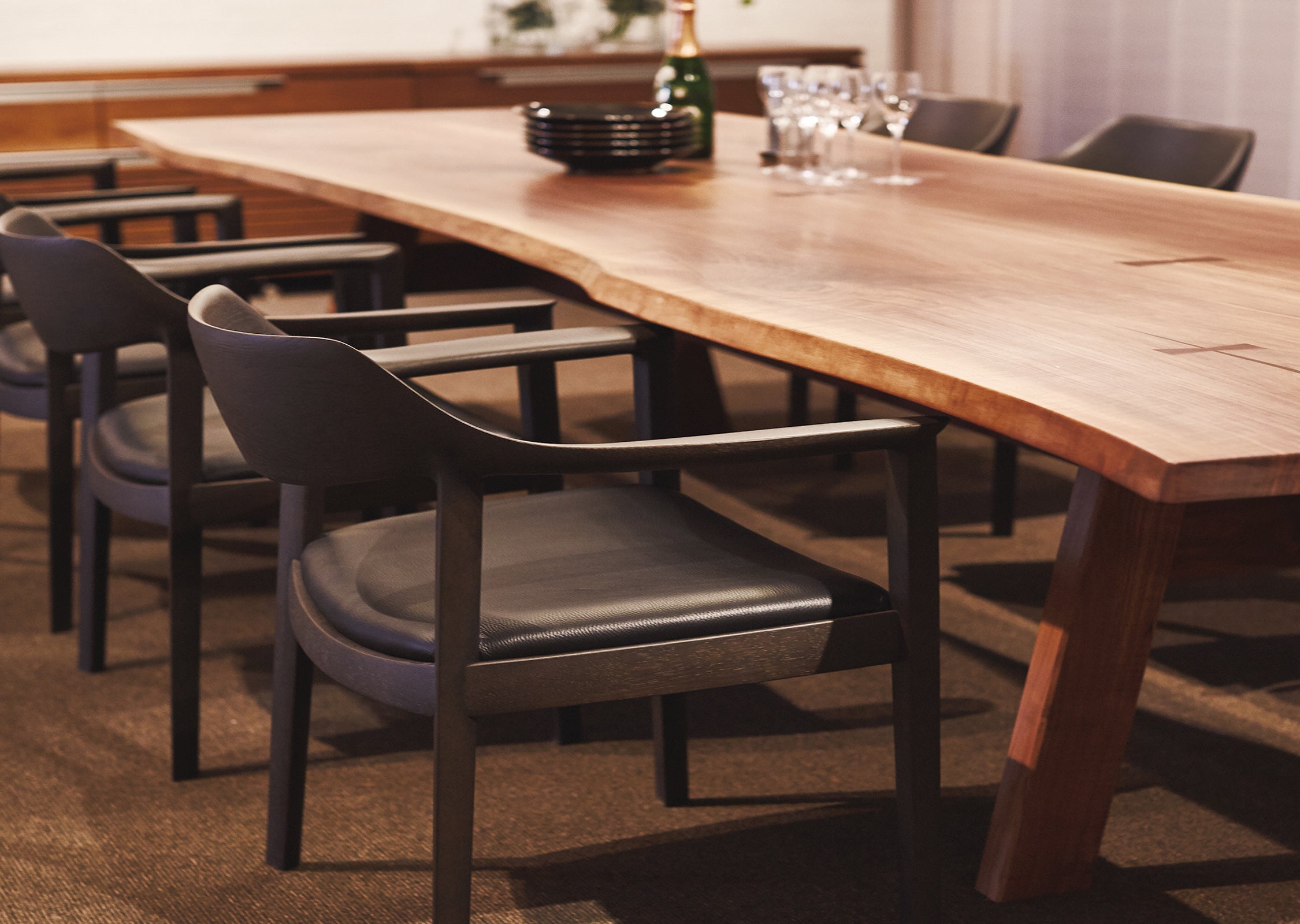 Ippongi Yagura Dining Table