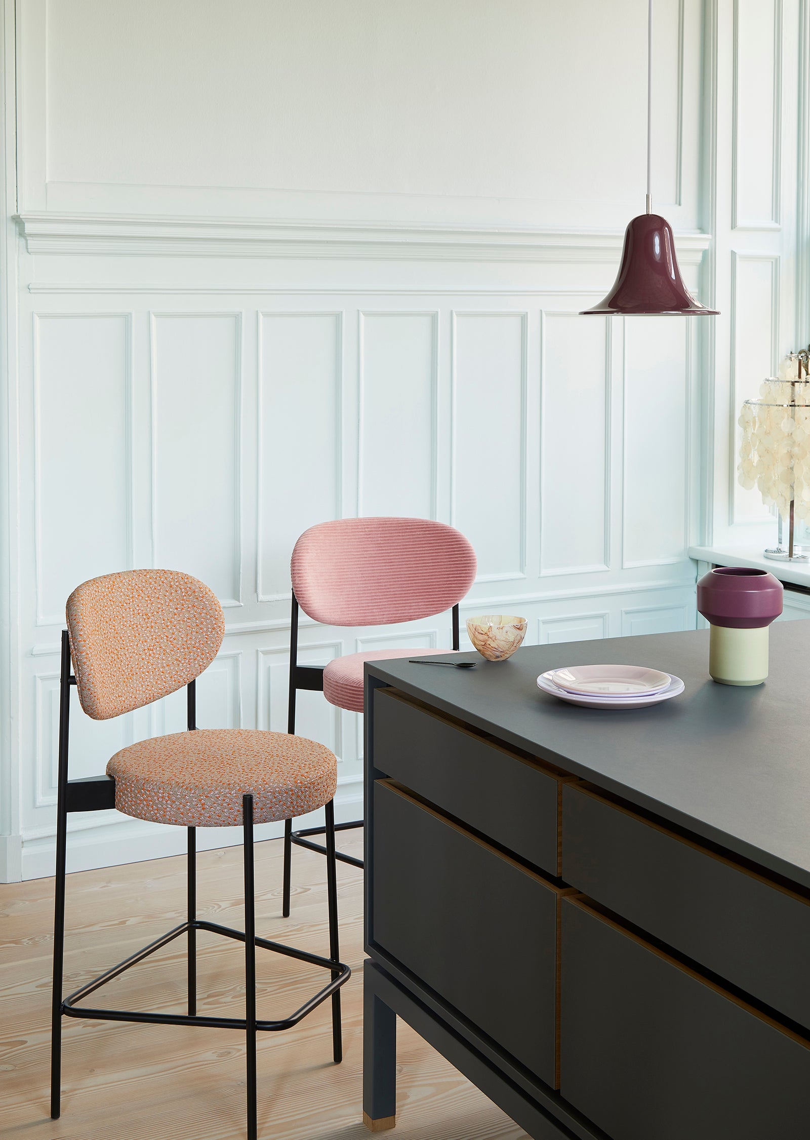 Series 430 Counter and Bar Stool